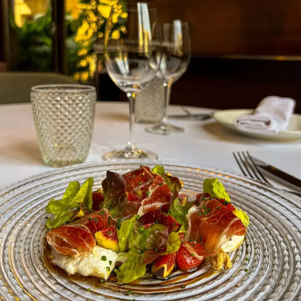 Amanida amb figues - El Cercle Restaurant